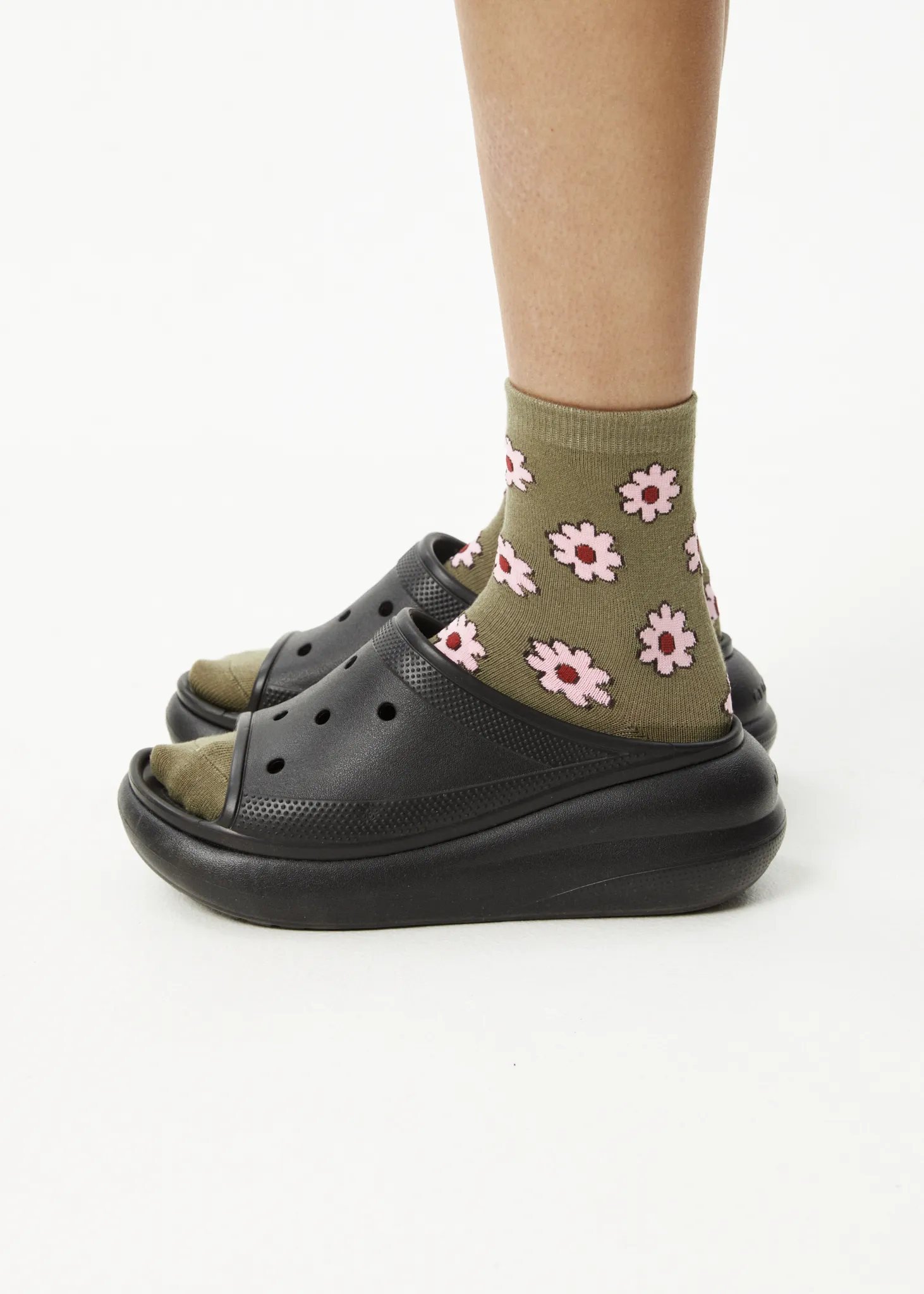 AFENDS Unisex Flower - Crew Socks - Olive